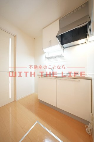 カトルセ【10，000円キャッシュバック対象物件】のキッチン|コンパクトなキッチンで掃除もラクラク