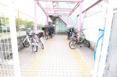 【その他共用部分】 | クリスタル通り　弐番館 | 駐輪場