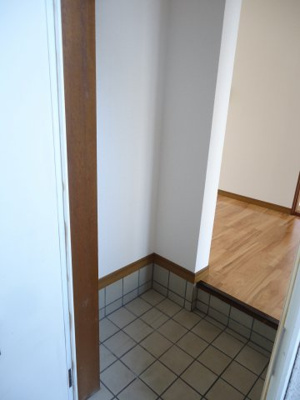 【玄関】 | コーポ赤木B | ※反転・イメージ使用