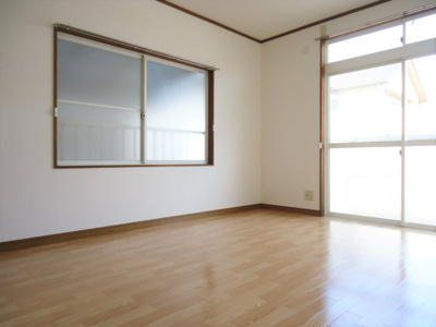 【居間・リビング】 | コーポ赤木B | 洋室6帖　※反転・イメージ使用