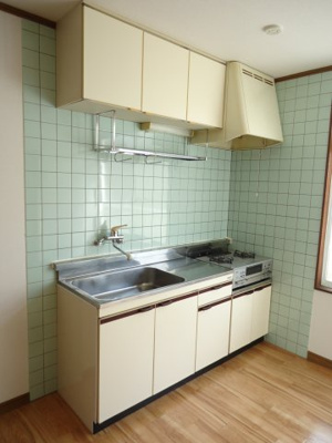 【キッチン】 | コーポ赤木B | 吊戸棚付き　※反転・イメージ使用