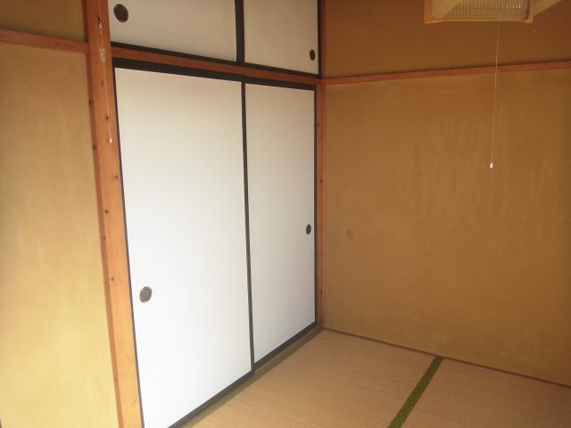 三崎ハイツの収納