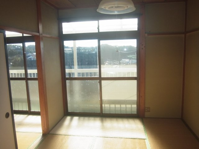 三崎ハイツの和室
