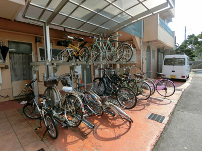 【駐車場】 | ラムール下三条 | 駐輪場