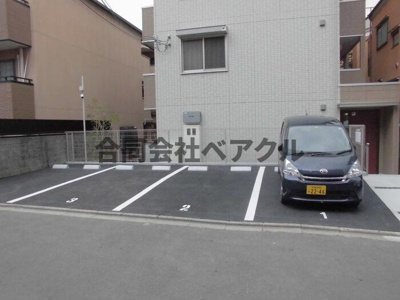 【駐車場】 | カーサ京町 | 車をお持ちの方に嬉しい駐車場付きの物件です