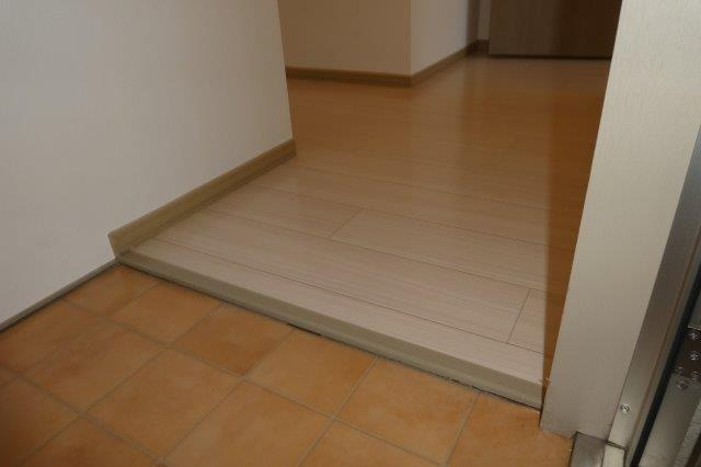 セジュールステイの玄関