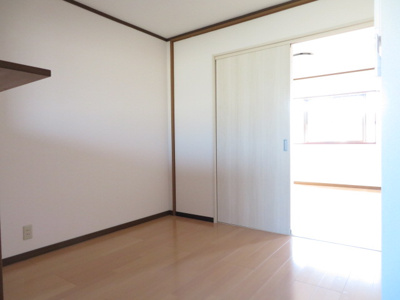 【居間・リビング】 | グリーンビラ福