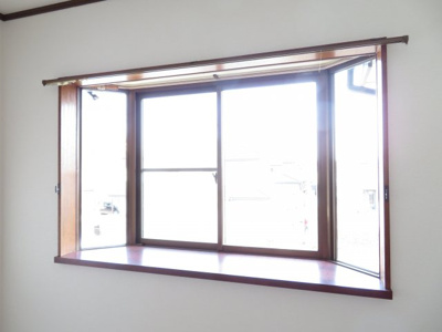 【その他】 | グリーンビラ福 | 南側出窓