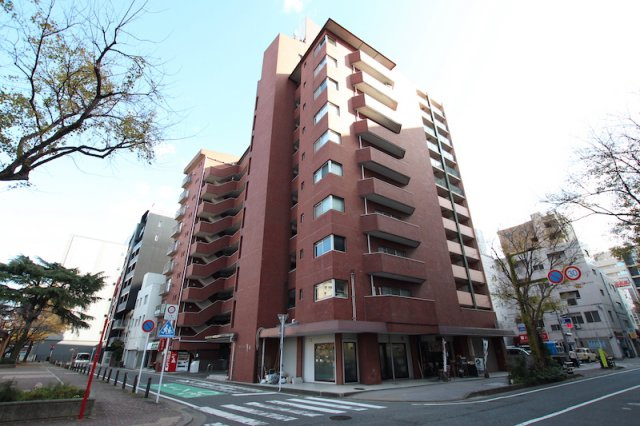 皐月マンション舞鶴の外観
