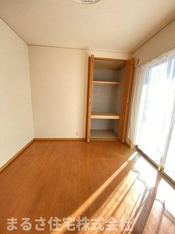 大塚町権現前　中古戸建の洋室