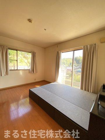 大塚町権現前　中古戸建の洋室