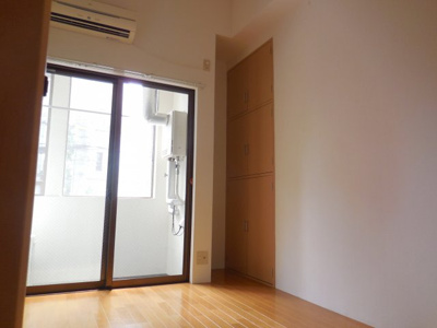 【洋室】 | エルパラッツォ塚本