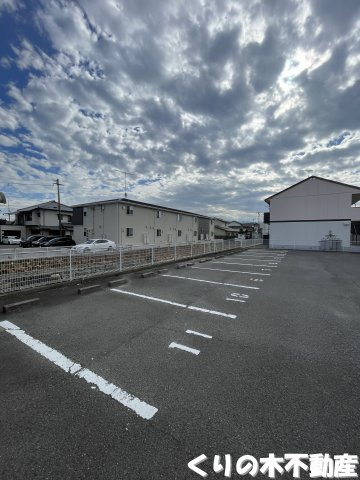 【駐車場】 | プリエール井原 | 駐車場があります
