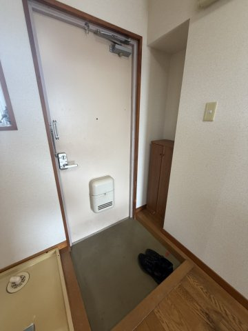 北浜ハイツの玄関
