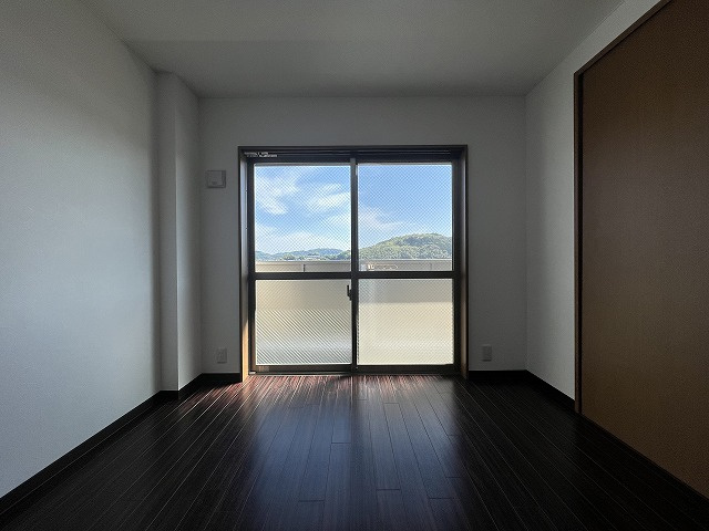 グランパレスパゴダの居間・リビング|過ごしやすい室内です