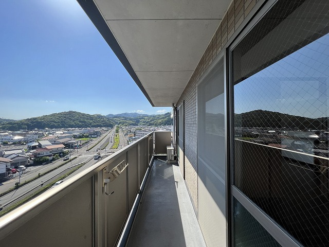 グランパレスパゴダのバルコニー|開放的で明るい空間を演出してくれるバルコニーです