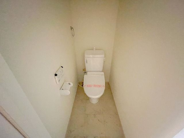 CLASS・Yのトイレ|落ち着いたトイレです
※間取り反転の場合あり、内装が若干異なる場合がございます