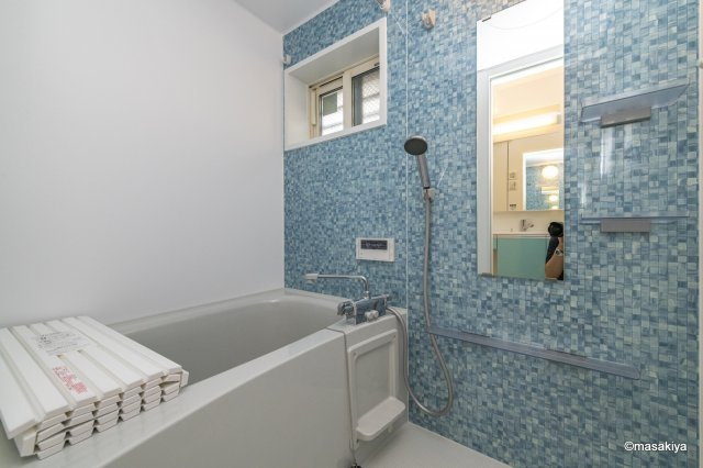 レジデンス令和の浴室