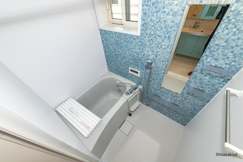 レジデンス令和の浴室|お風呂　追い焚き・浴室乾燥機付。