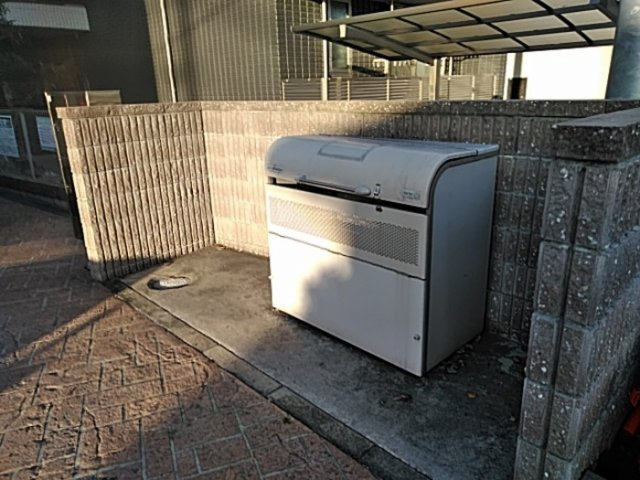 【設備】 | アヴェニール服部 | ゴミ置き場