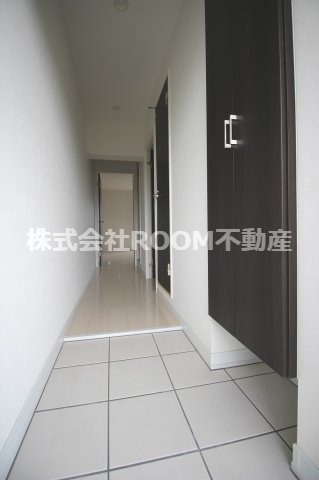 LIEN MON COEUR（ﾘｱﾝﾓﾙｸｰﾙ）の玄関|明るい玄関です