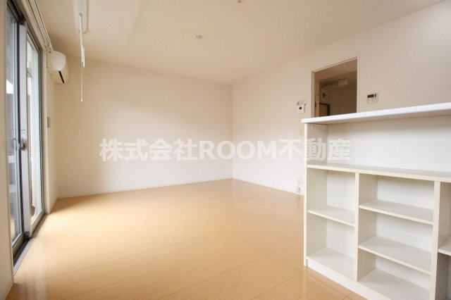 N’ｓ　BLANC　Ａ棟の洋室|明るい洋室です