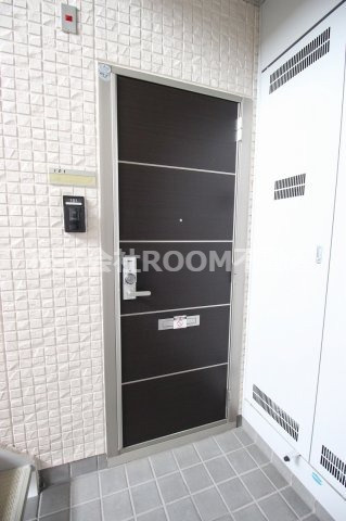 N’ｓ　BLANC　Ａ棟の玄関|収納もある玄関です