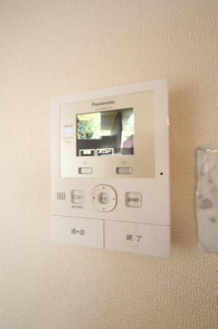 ウィステリア府所のセキュリティ|カメラ付インターホンです