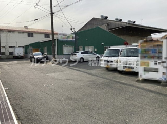 【駐車場】