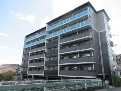 プレサンス京都鴨川の外観