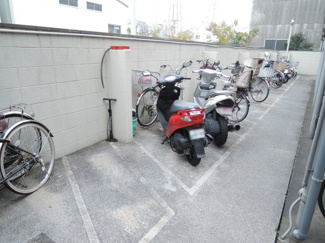 【その他共用部分】 | バイク置場です。