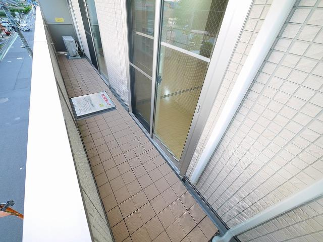 ヴィル　アンシェンヌのエントランス|ゆとりのあるエントランスです