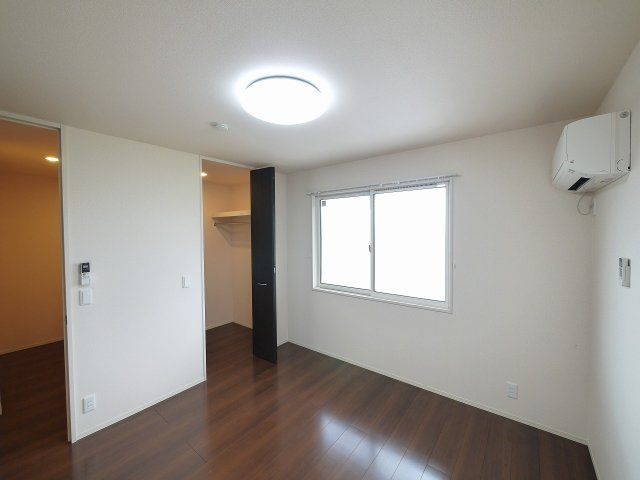 グランデ・フェリーチェ　R棟の洋室