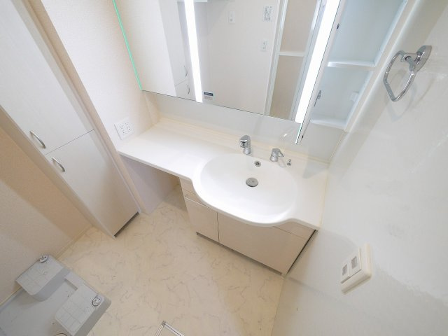 グランデ・フェリーチェ　R棟の洗面所|使いやすい洗面所です