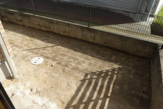 倉敷市新田のアパートの庭|専用庭