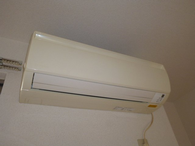 ウエスト・ベルジュＡの設備|エアコン