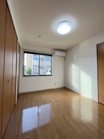 第二双葉ハイツ　B棟の玄関