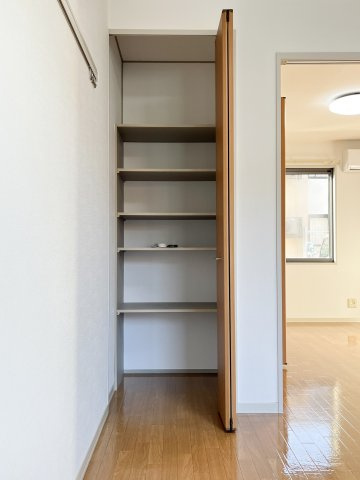 第二双葉ハイツ　B棟の収納