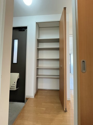 第二双葉ハイツ　B棟の収納