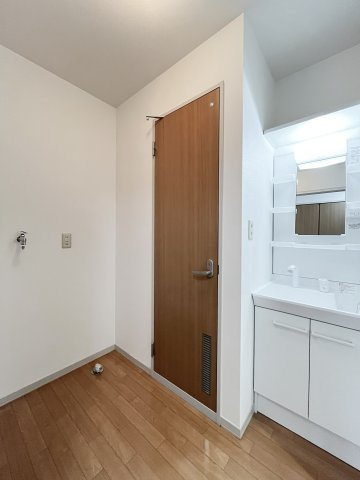 第二双葉ハイツ　B棟の洗面所