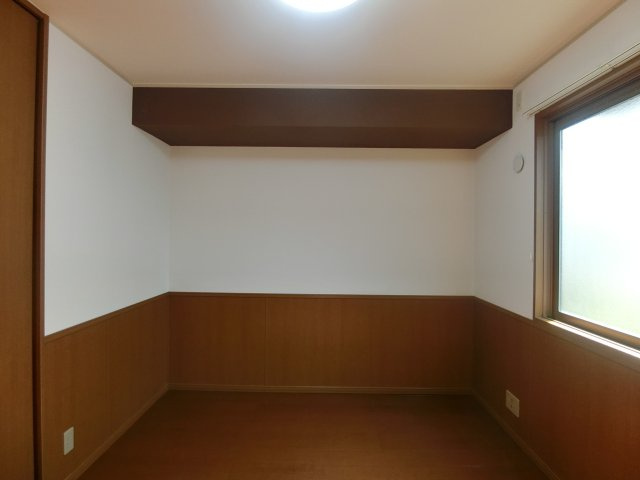 ファミールSの洋室