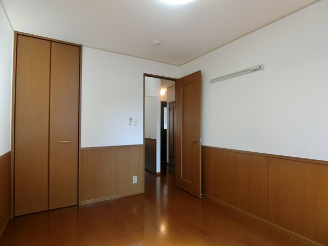 ファミールSの洋室