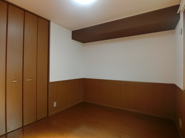 ファミールSの洋室