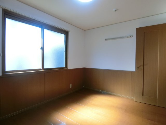 ファミールSの洋室