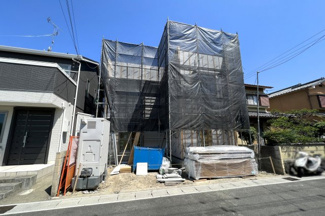【外観】 | 【お家情報】シューズインクロークがあり、綺麗な玄関を保てます。シューズインクロークからホールに上がれば《手洗い》がすぐにあります。