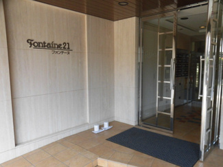 【エントランス】