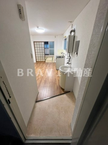 パークハイツ　BRAVI不動産の玄関|【パークハイツ】きれいな玄関です