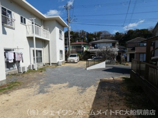 【駐車場】