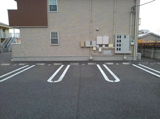 【駐車場】