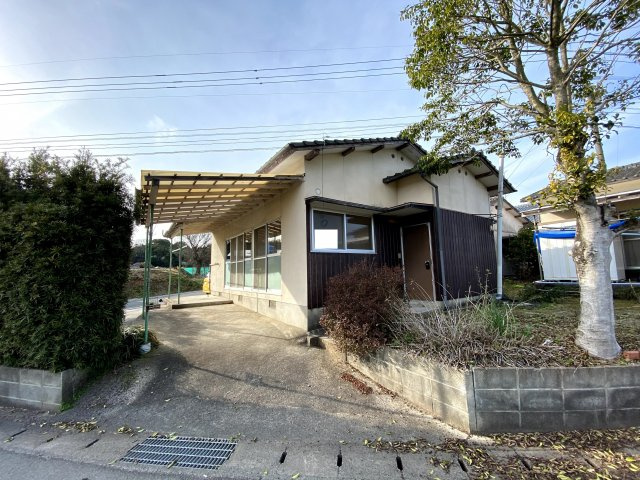 西照寺貸家の外観